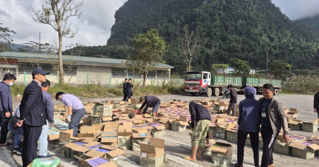 Năm 2025, thu giữ 376.577 sản phẩm thuốc lá điện tử nhập lậu