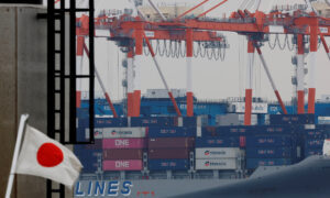 Các nước thận trọng trước loạt diễn biến thuế quan mới tại Mỹ