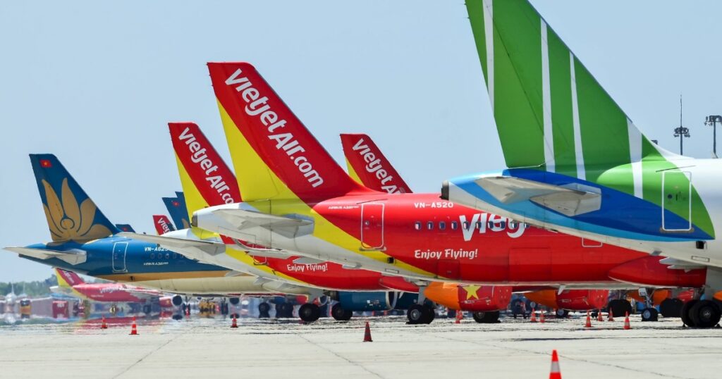 Đề xuất nhà đầu tư ngoại được góp tối đa 49% vào hãng bay Việt Nam