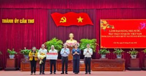 Agribank hỗ trợ 100 tỷ đồng cho người yếu thế đón Tết Bính Ngọ