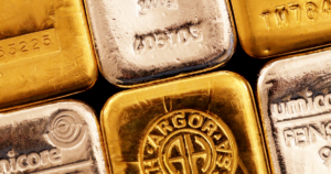 Giá vàng lên gần 5.100 USD/oz dù số liệu việc làm Mỹ tốt hơn dự báo