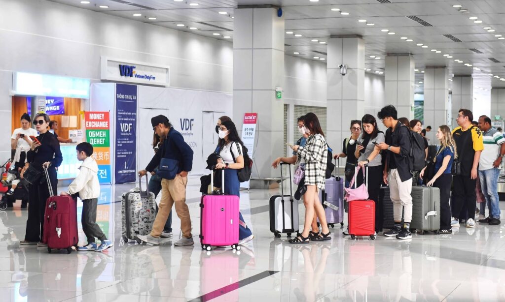 Sân bay Phú Quốc đón lượng khách Tết cao nhất 14 năm