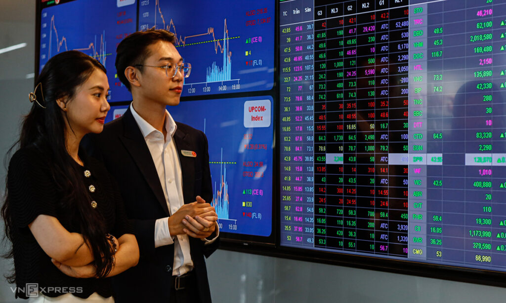 Vì sao nâng hạng tín nhiệm tác động lớn hơn nâng hạng chứng khoán?