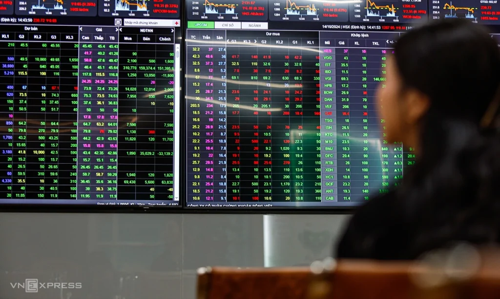 Đơn vị vận hành HoSE và HNX lãi kỷ lục
