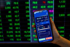 VN-Index tăng vọt sau Tết