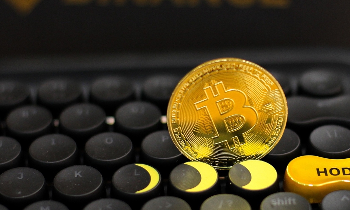 Đề xuất sàn khấu trừ, nộp thay thuế chuyển nhượng tài sản mã hóa