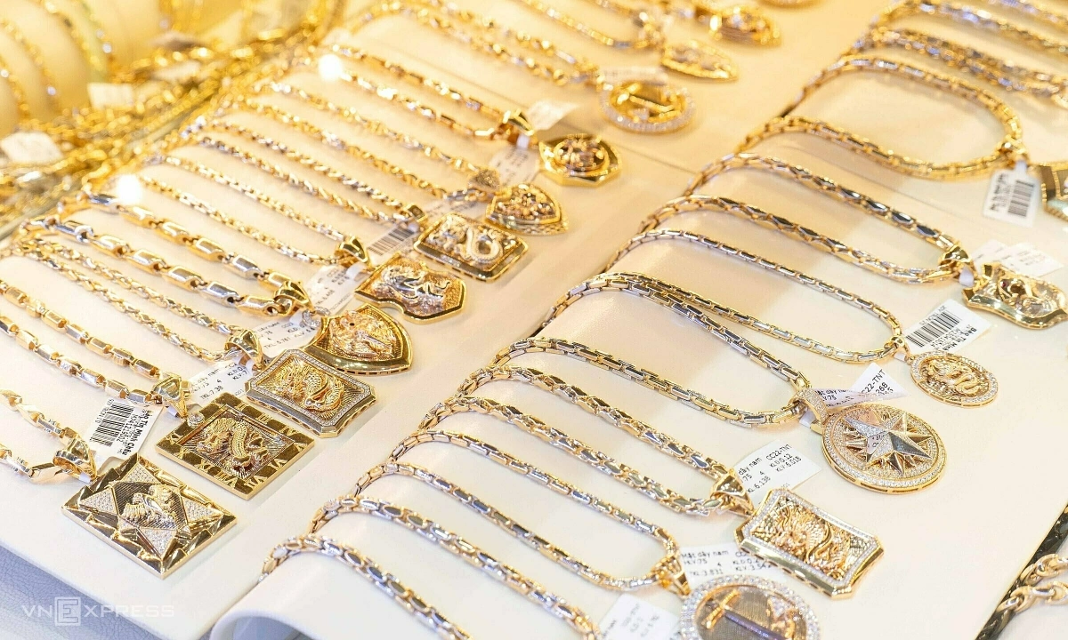 Mỗi lượng vàng tăng 2 triệu đồng ngày mùng 5 Tết