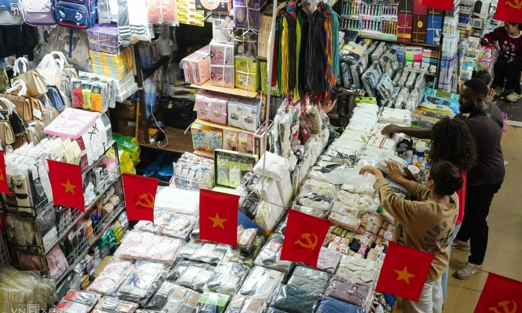 Hộ kinh doanh loay hoay tính phương án để giảm thuế