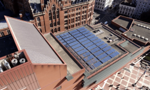 Nhà xây mới ở Anh phải lắp pin mặt trời từ 2028