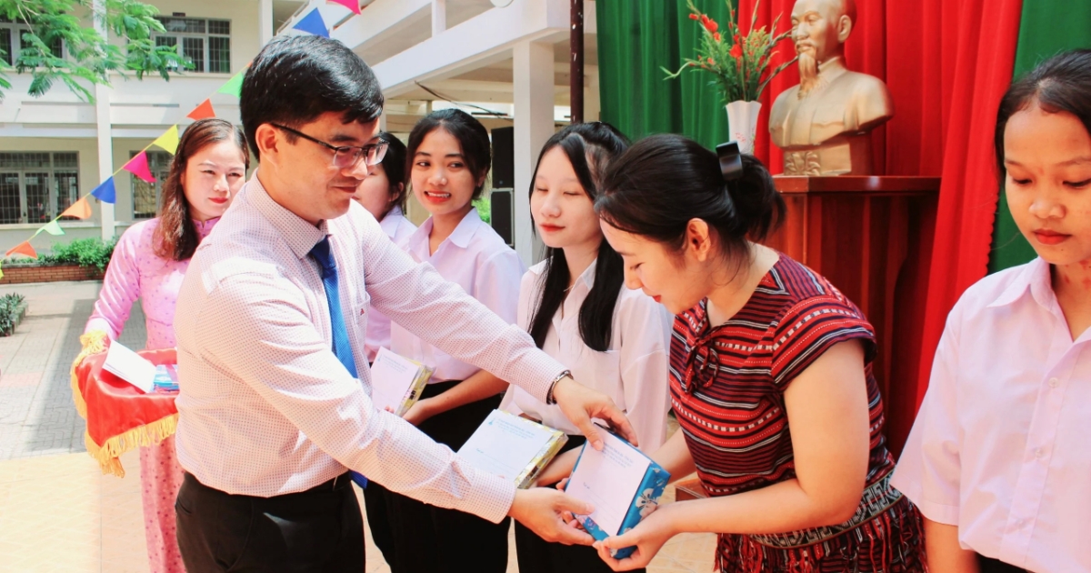 TP.Hồ Chí Minh: Ban hành quy chế mới về hỗ trợ giáo dục cho người dân tộc thiểu số