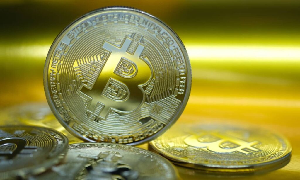 Bitcoin lên mức cao nhất gần một tháng