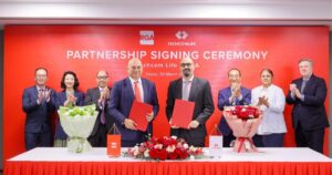 Techcom Life hợp tác với Reinsurance Group of America, tăng tốc xây dựng nền tảng bảo hiểm chuẩn quốc tế