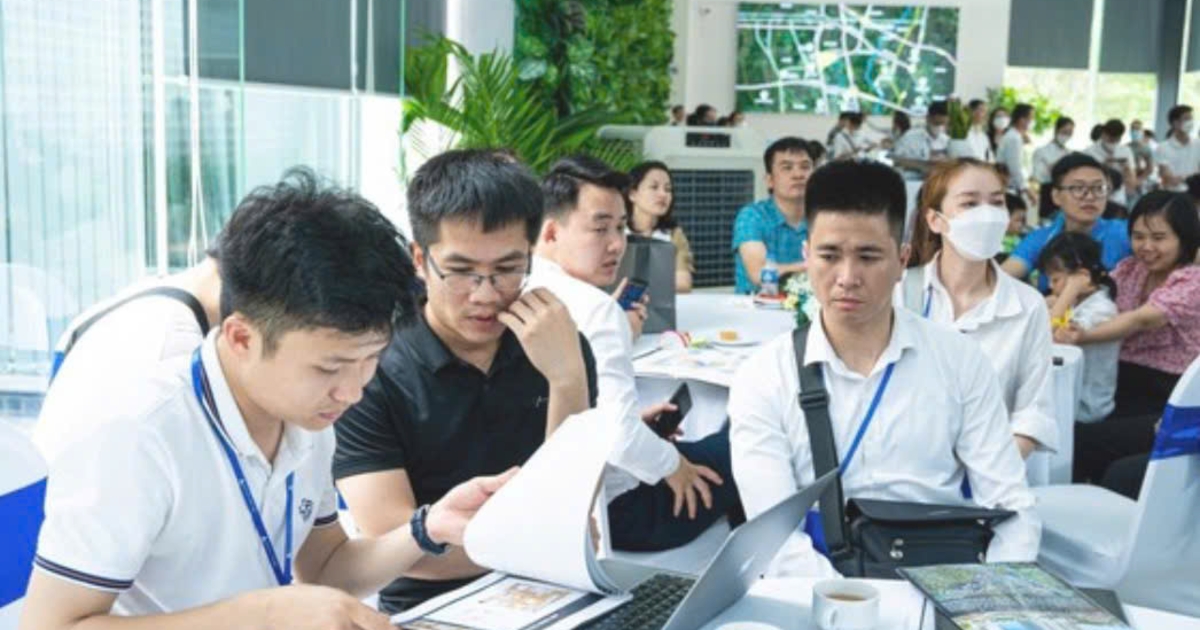 Môi giới bất động sản tại Việt Nam tăng nhanh nhưng thiếu chuẩn hóa