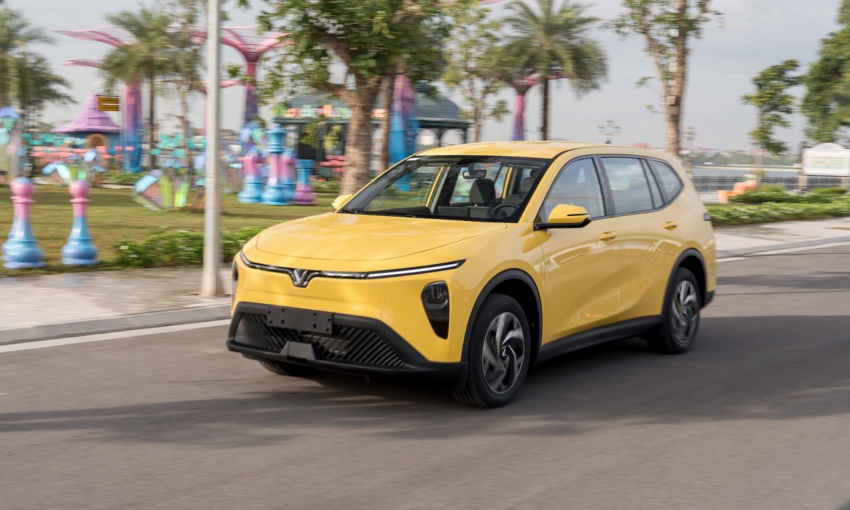 VinFast thu hơn 90.000 tỷ đồng năm 2025