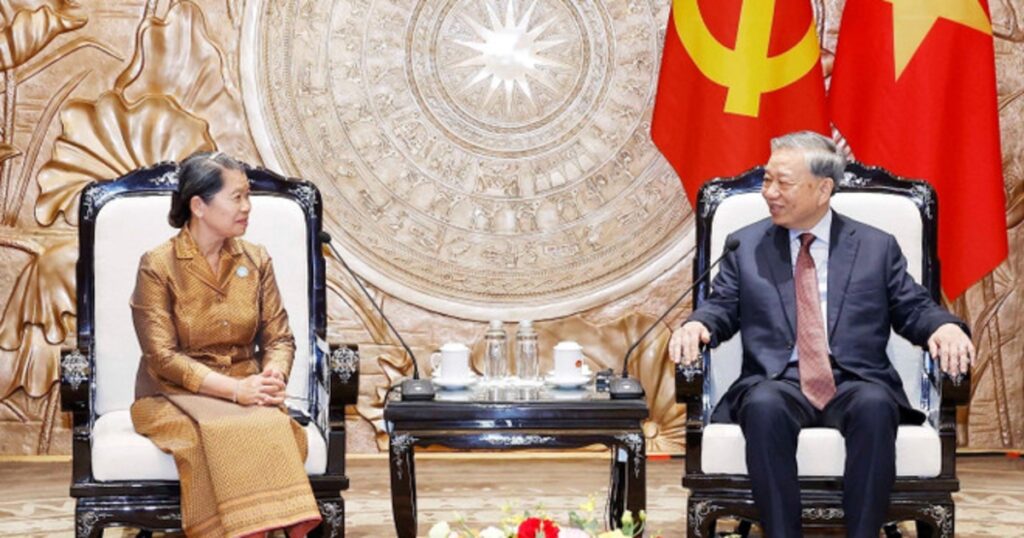 Tổng Bí thư Tô Lâm: Việt Nam ủng hộ Campuchia phát triển hòa bình, ổn định