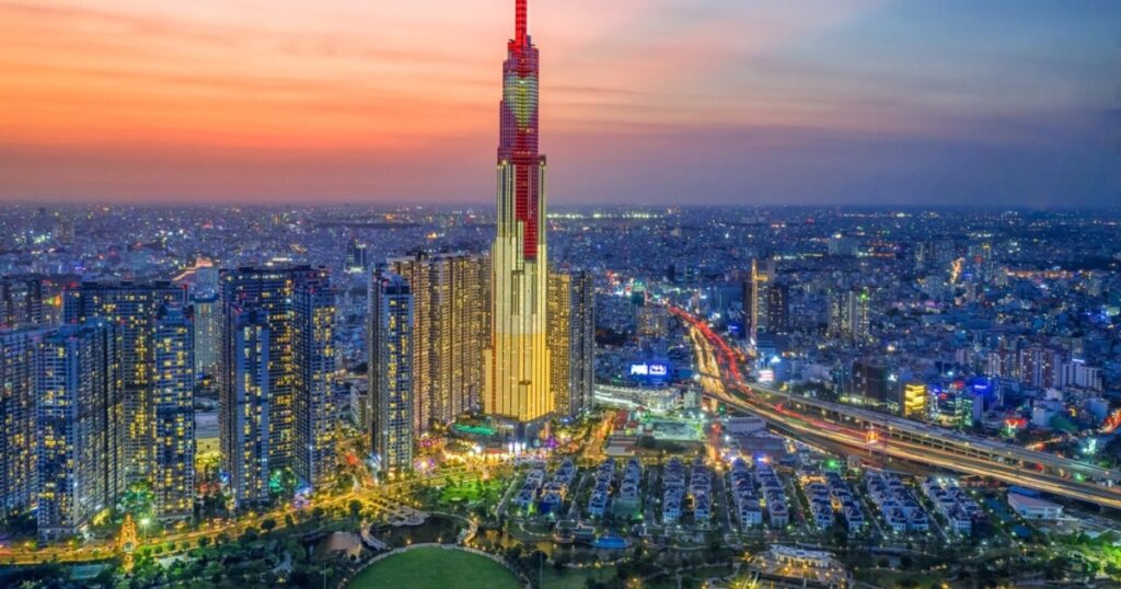 TP. Hồ Chí Minh chuẩn bị các kịch bản tăng trưởng trước biến động kinh tế và địa chính trị