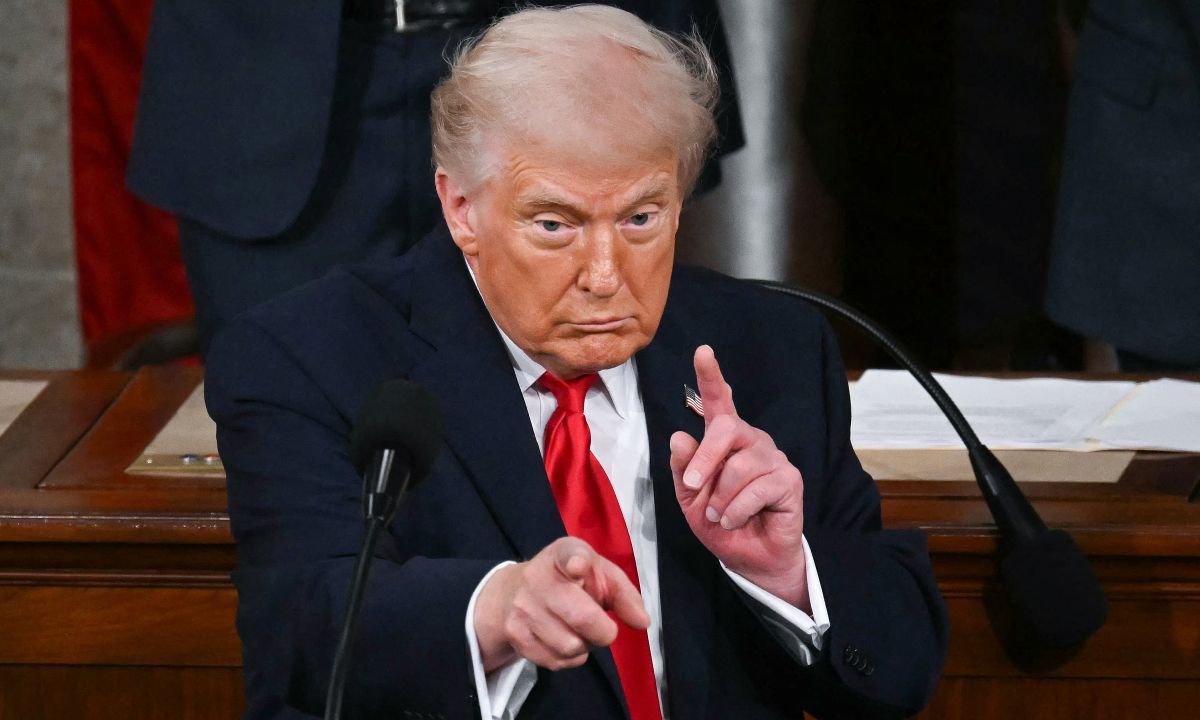 Ông Trump dọa cắt đứt quan hệ thương mại với Tây Ban Nha