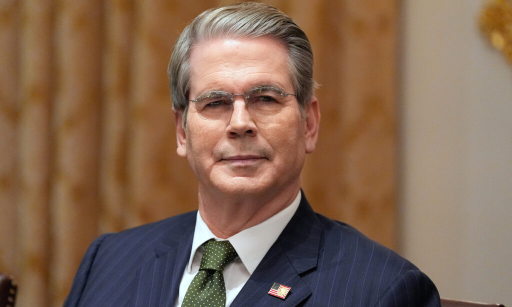 Mỹ sẽ nâng thuế nhập khẩu bổ sung lên 15% trong tuần này