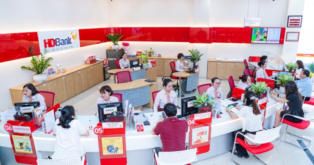 HDBank nâng sở hữu tại HD SAISON lên 75%