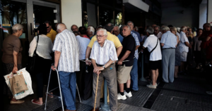 So sánh mức độ đủ sống nhờ lương hưu ở các nước châu Âu