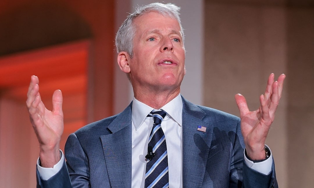 Mỹ sẽ xả 172 triệu thùng dầu dự trữ