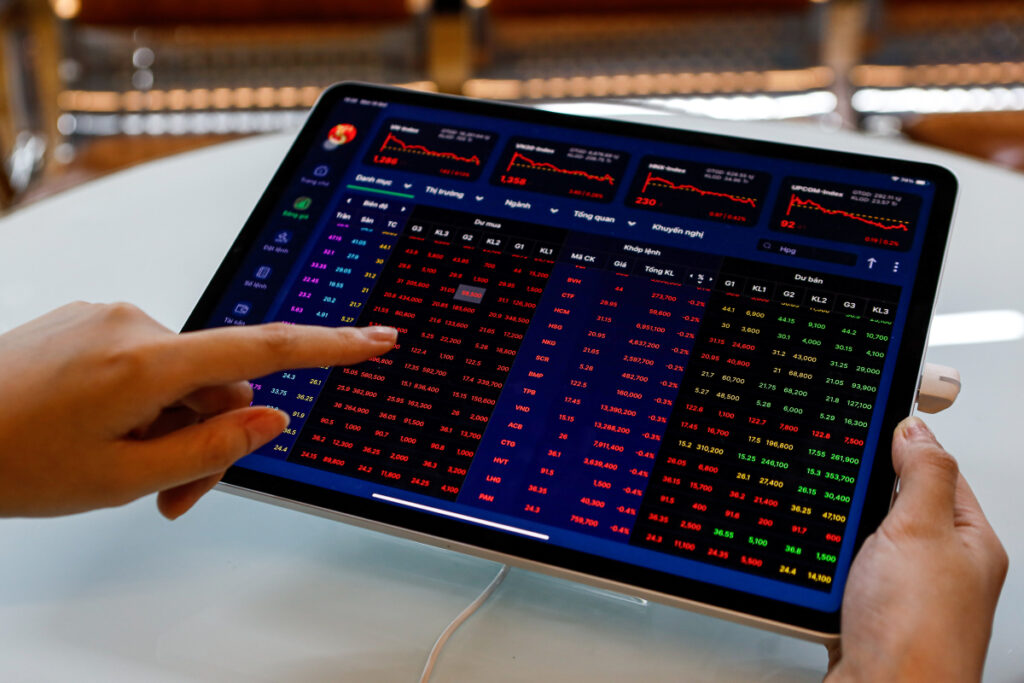 VN-Index giảm mạnh nhất từ đầu năm