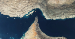 Iran thu phí đi qua eo biển Hormuz đối với một số tàu chở hàng