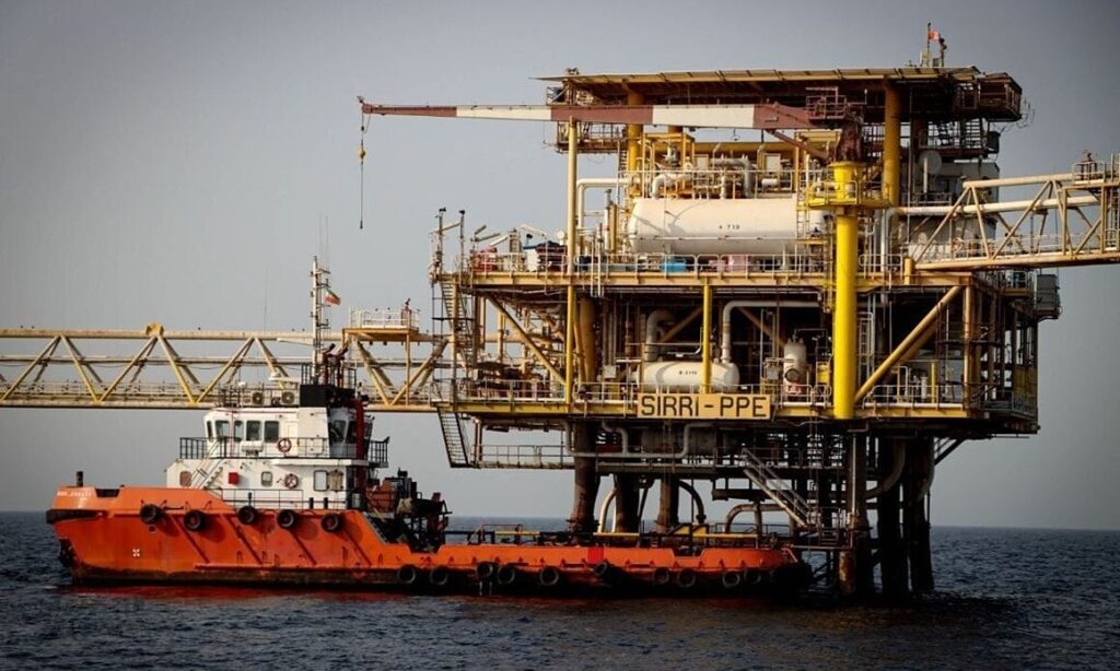 Ấn Độ lần đầu mua dầu Iran sau 7 năm