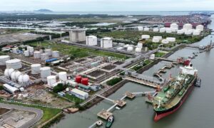 PVGas giảm giao hàng do đứt gãy nguồn cung từ Trung Đông