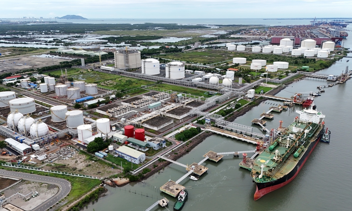 PVGas giảm giao hàng do đứt gãy nguồn cung từ Trung Đông