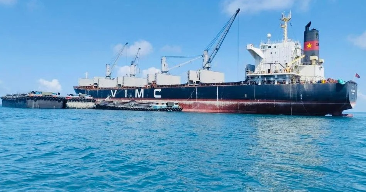 Bộ Xây dựng yêu cầu huy động thêm tàu cỡ lớn vận chuyển dầu từ Trung Đông về Việt Nam