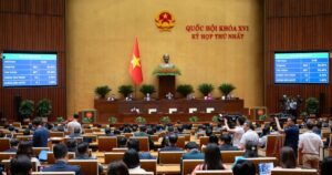 Chính thức thông qua Nghị quyết thí điểm chế định luật sư công