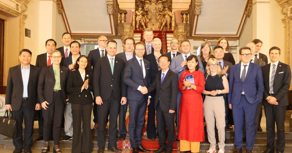 TP. Hồ Chí Minh - EFTA hợp tác đầu tư, thương mại và các lĩnh vực chuyển đổi xanh