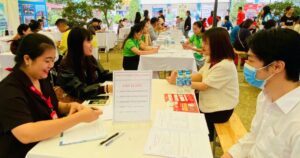 62% lao động muốn hoán đổi để kéo dài kỳ nghỉ Giỗ Tổ và 30/4