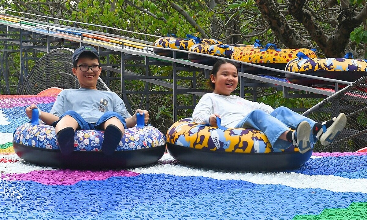 Chủ quản công viên Đầm Sen lỗ trở lại