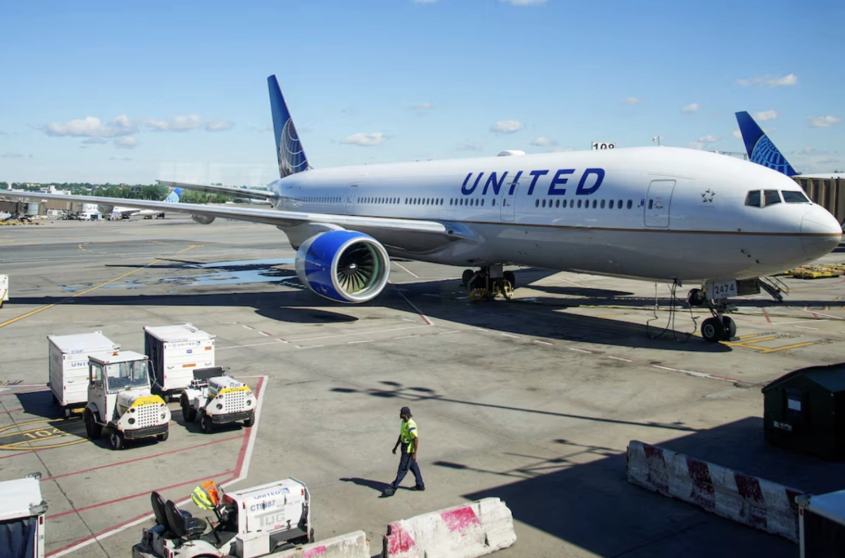 Chi phí đi máy bay sẽ đắt đỏ thế nào?