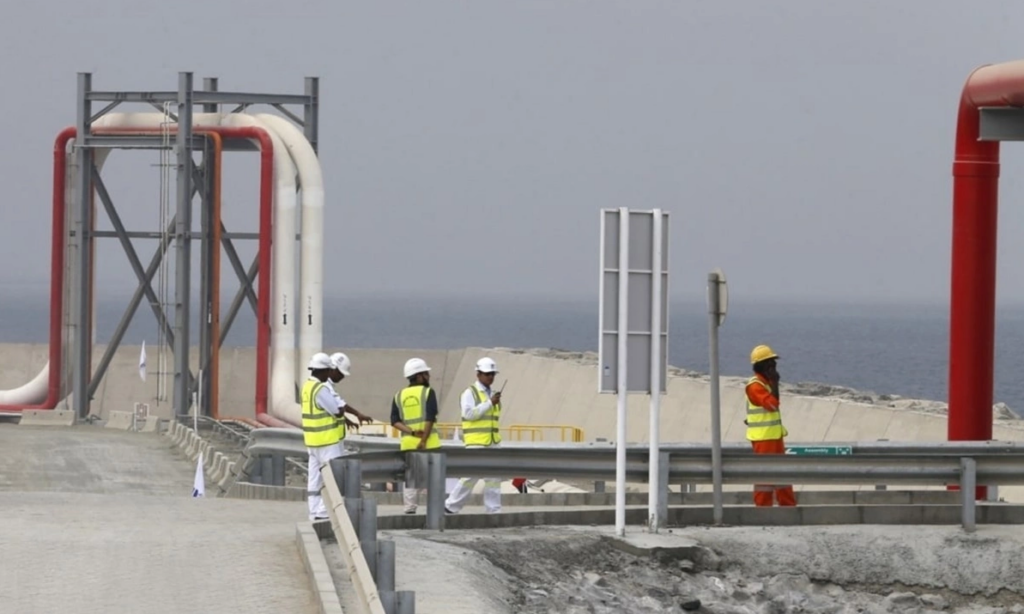 Arab Saudi khôi phục xuất khẩu dầu qua đường ống chủ chốt