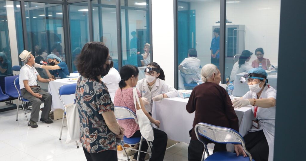 Người dân được sàng lọc bệnh ngay tại tuyến y tế cơ sở