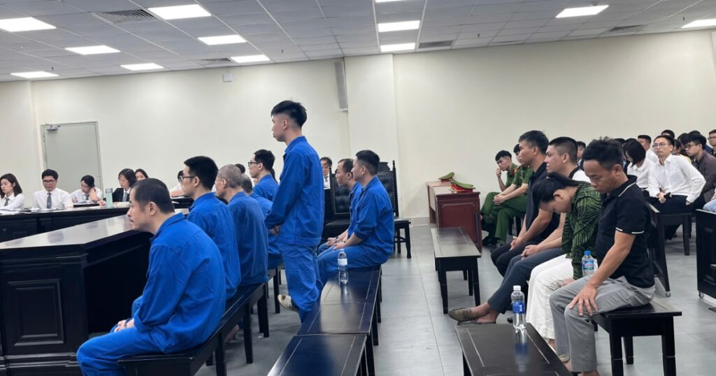 Nhóm tội phạm lừa đảo, chiếm đoạt tiền tỷ từ thẻ Visa bị phạt tù từ 3 đến 17 năm