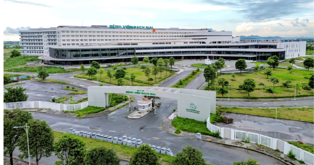 Đề xuất hỗ trợ tiền xe, thuê nhà cho y, bác sĩ Bệnh viện Bạch Mai, Việt Đức về cơ sở 2 làm việc