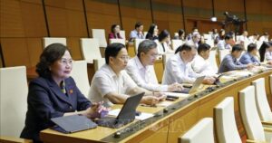 Phân quyền mạnh đăng ký hộ tịch, thu hẹp giao dịch phải công chứng