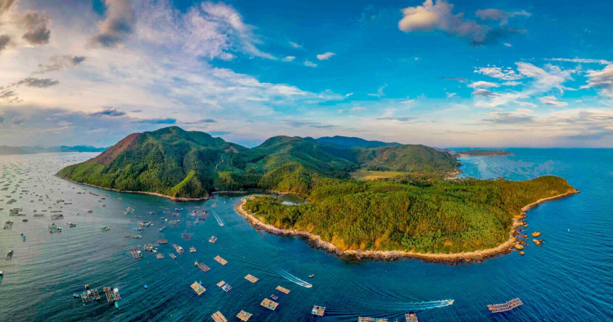 Gắn bảo tồn với phát triển kinh tế biển bền vững