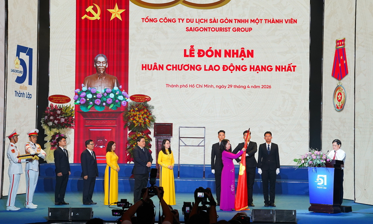 Saigontourist Group nhận Huân chương Lao động hạng Nhất lần thứ hai