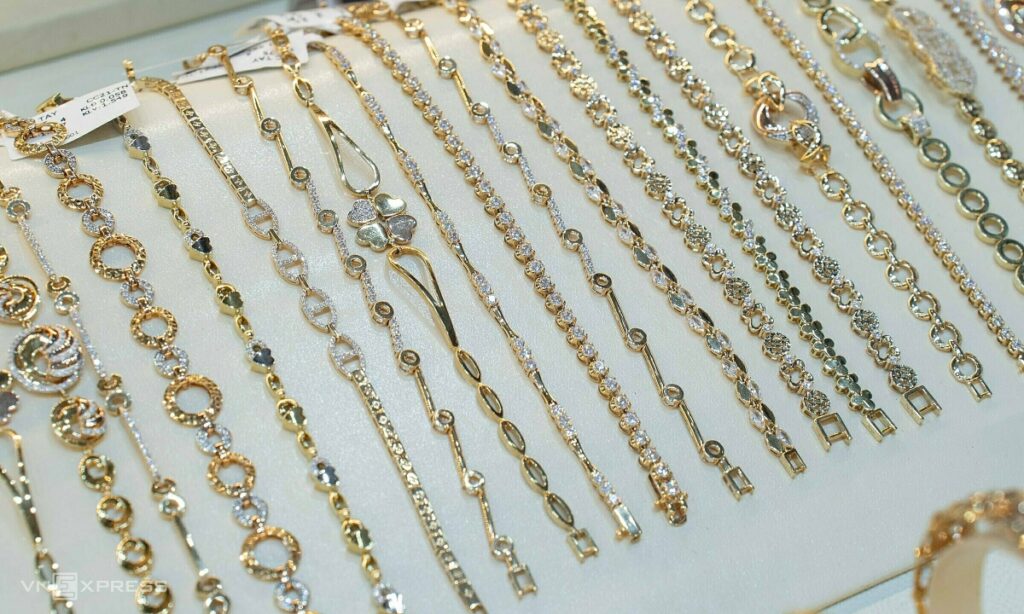 Kiến nghị cho doanh nghiệp nhập khẩu vàng nguyên liệu