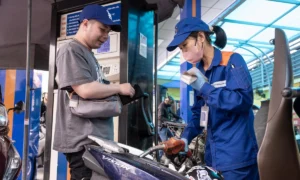 Ngân sách có thể tạm ứng tới 4.000-5.000 đồng mỗi lít xăng dầu