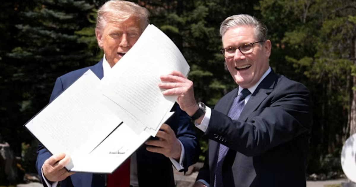 Tổng thống Trump dọa hủy thỏa thuận thương mại đã ký với Anh