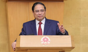 Thủ tướng: Không thay đổi mục tiêu tăng trưởng kinh tế từ 10%