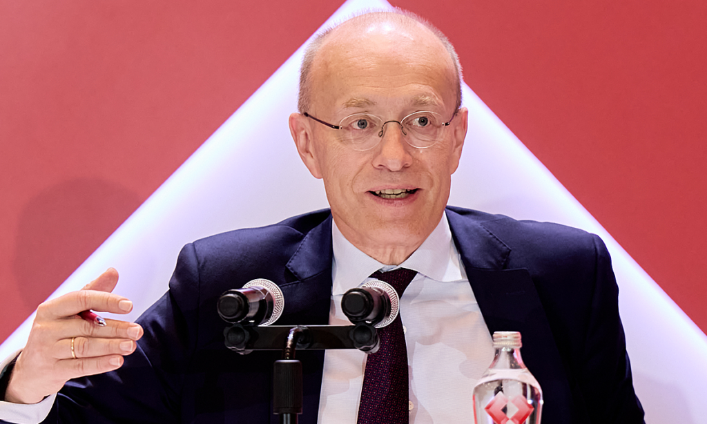 CEO Techcombank: Các khoản vay bất động sản rủi ro thấp