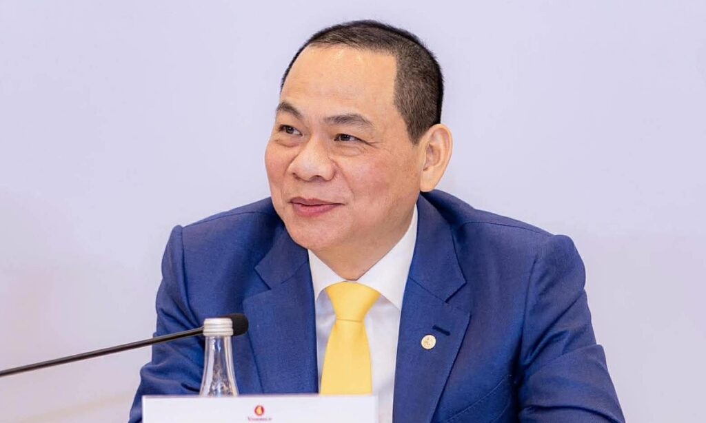 Ông Phạm Nhật Vượng: Sẽ không bao giờ sản xuất lại xe xăng