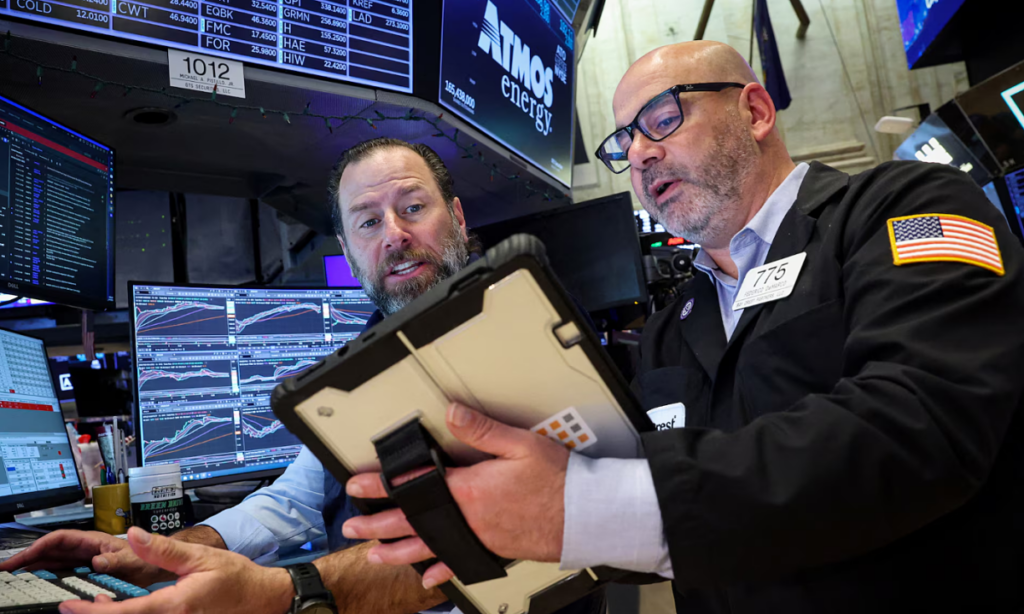 Vì sao chứng khoán Mỹ vẫn tăng dù xung đột leo thang?